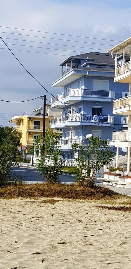 D&B Apartment 3 Paralía エクステリア 写真